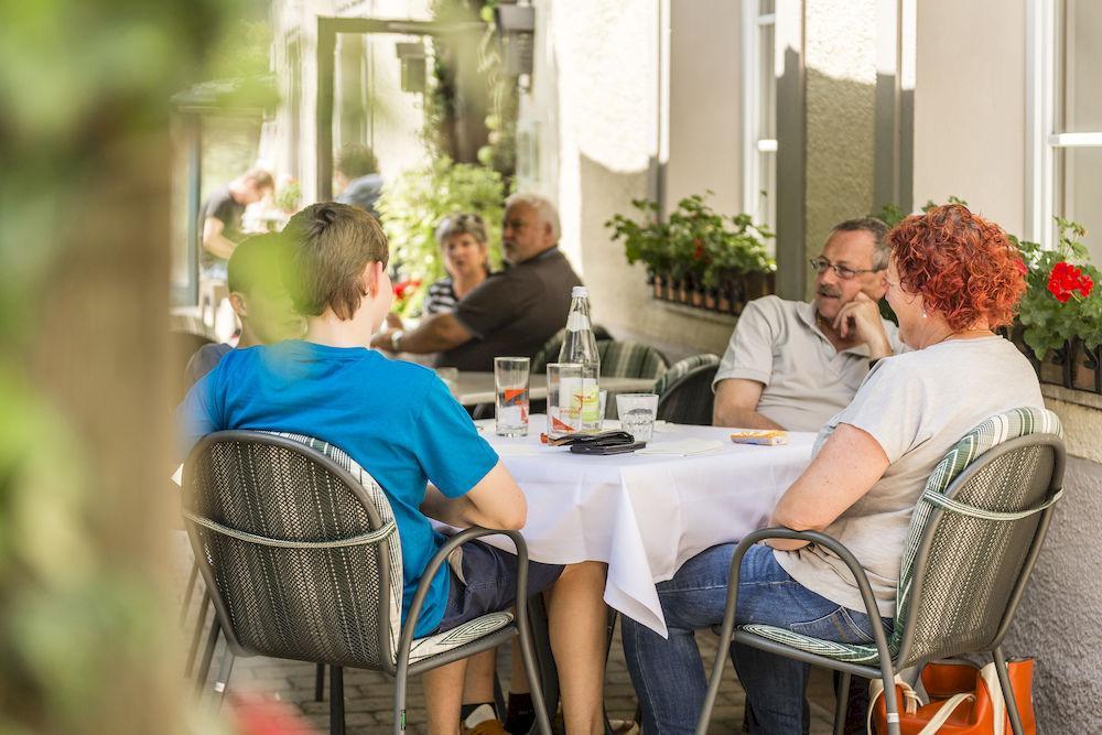 Lener Wirtshaus & Hotel Campo di Trens Luaran gambar