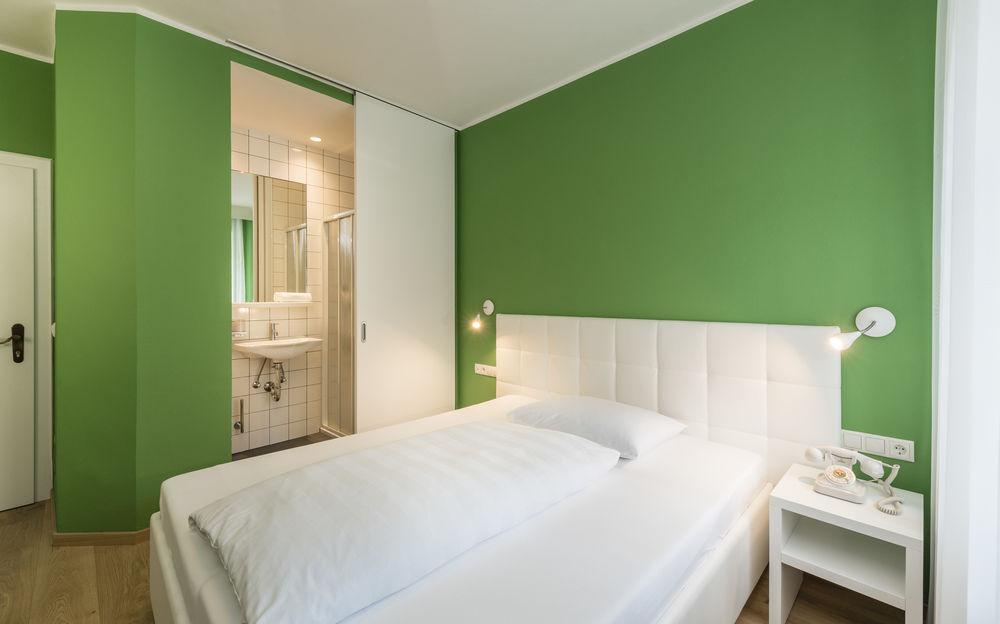Lener Wirtshaus & Hotel Campo di Trens Luaran gambar