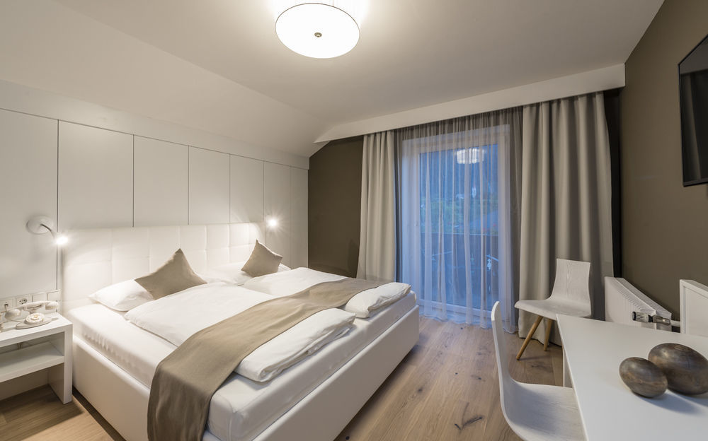 Lener Wirtshaus & Hotel Campo di Trens Luaran gambar